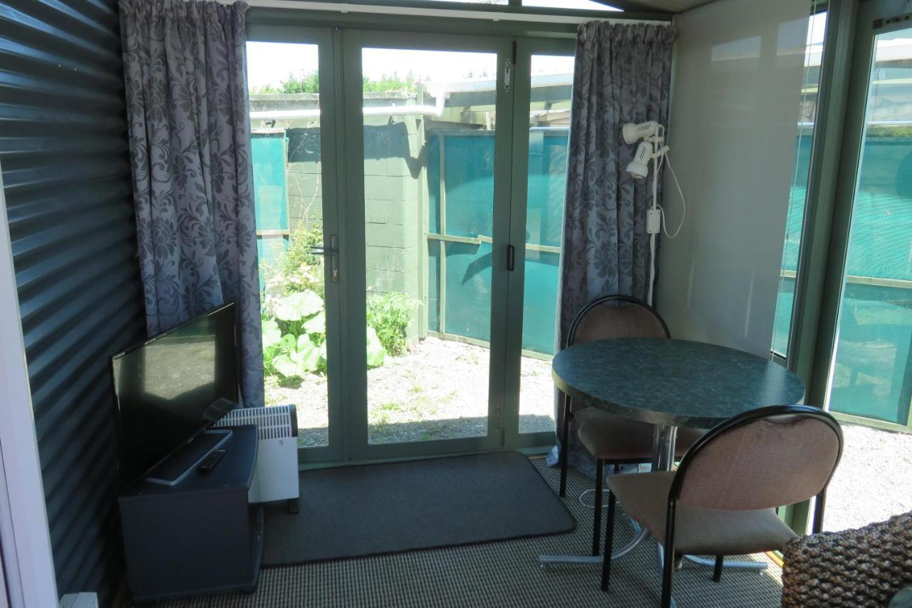 Rangiora Eco Holiday Park Fernside Esterno foto